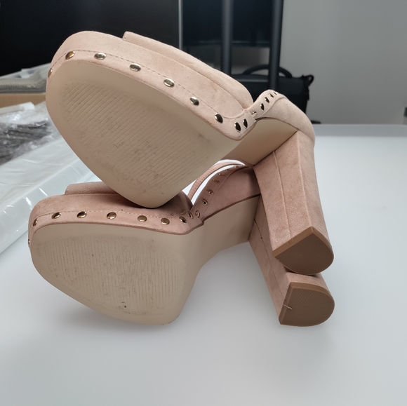 Like New Studded Chunky Platform Heels - Picture 3 of 4